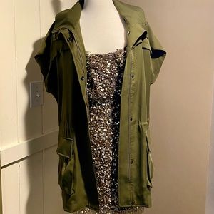 NWT Alice & Olivia army green oversized vest